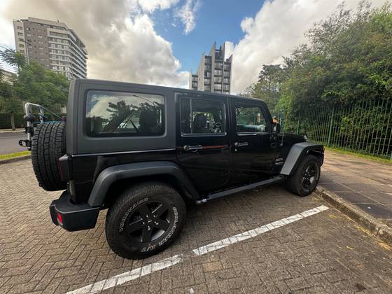 JEEP WRANGLER 3.6 UNLIMITED SPORT 4X4 V6 GASOLINA 4P AUTOMÁTICO