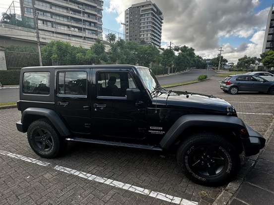 JEEP-WRANGLER-3.6 UNLIMITED SPORT 4X4 V6 GASOLINA 4P AUTOMÁTICO JEEP-WRANGLER-2013