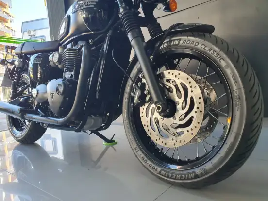 TRIUMPH-BONNEVILLE T120 BLACK 1200 TRIUMPH-BONNEVILLE T120 BLACK 1200-2023
