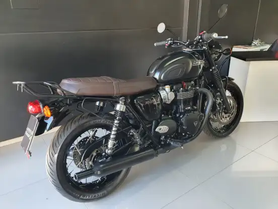 TRIUMPH-BONNEVILLE T120 BLACK 1200-2023