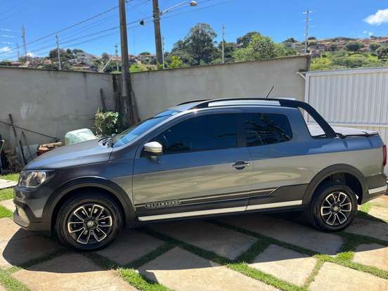 VOLKSWAGEN-SAVEIRO-2016