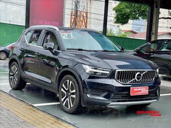 VOLVO XC40 1.5 T5 RECHARGE MOMENTUM GEARTRONIC