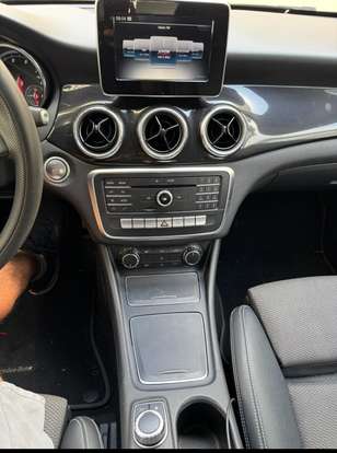 MERCEDES-BENZ-CLA 180-2019