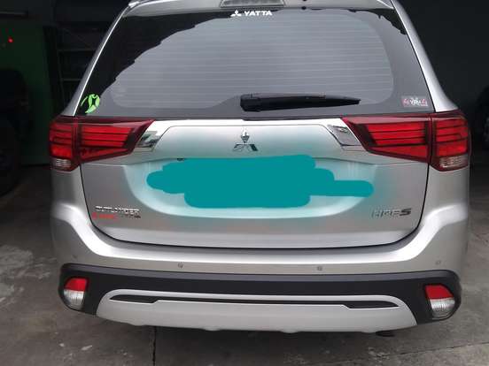MITSUBISHI-OUTLANDER-3.0 MIVEC V6 GASOLINA HPE-S AWD AUTOMÁTICO MITSUBISHI-OUTLANDER-2021