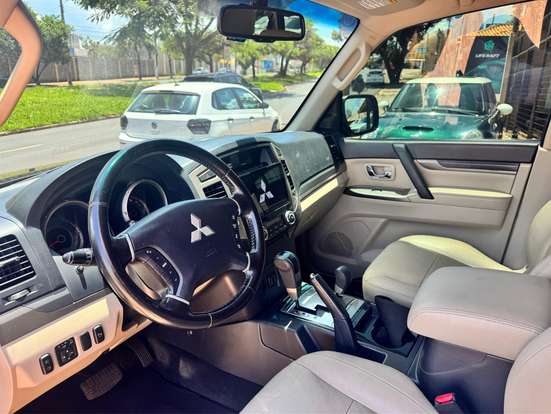 MITSUBISHI-PAJERO FULL-2017