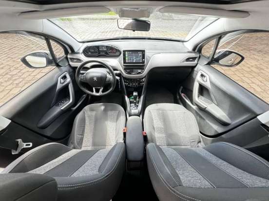 PEUGEOT-208-1.6 GRIFFE 16V FLEX 4P AUTOMÁTICO PEUGEOT-208-2019