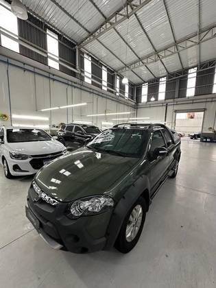 FIAT STRADA 1.8 MPI ADVENTURE CD 16V FLEX 2P AUTOMÁTICO