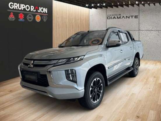 MITSUBISHI-TRITON-2.4 BITURBO DIESEL CD HPE 4X4 AUTOMÁTICO MITSUBISHI-TRITON-2025