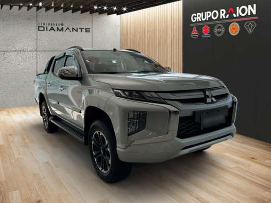 MITSUBISHI-TRITON-2025
