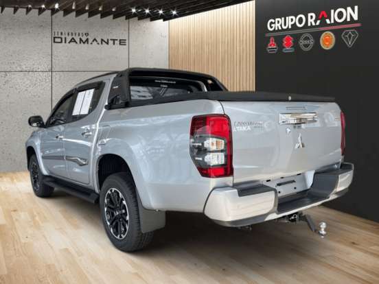 MITSUBISHI-TRITON-2025