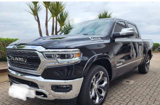 RAM-1500-5.7 V8 GASOLINA LIMITED CD 4X4 AUTOMÁTICO RAM-1500-2023