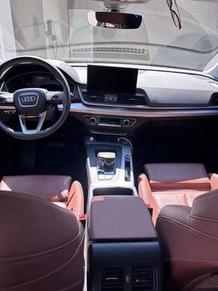 AUDI-Q5-2023