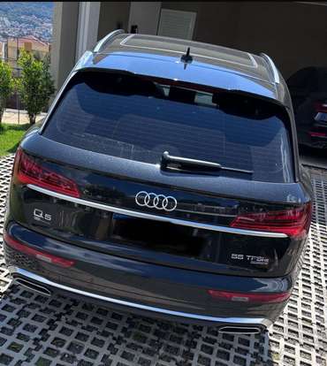 AUDI-Q5-2023