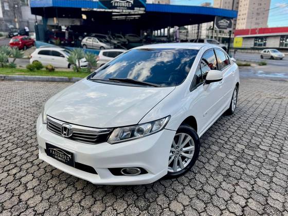 HONDA CIVIC 1.8 LXS 16V FLEX 4P AUTOMÁTICO