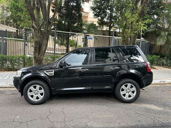 LAND ROVER-FREELANDER 2-2011