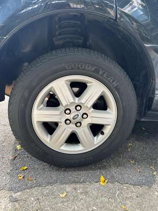 LAND ROVER-FREELANDER 2-2011