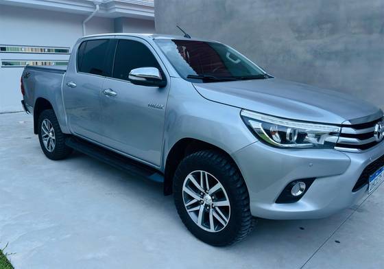 TOYOTA HILUX 2017 2.8 SRX 4X4 CD 16V DIESEL 4P AUTOMATIC