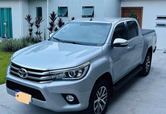 TOYOTA-HILUX-2016