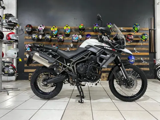 TRIUMPH TIGER 800 XCX 