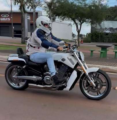 HARLEY-DAVIDSON-V-ROD MUSCLE HARLEY-DAVIDSON-V-ROD MUSCLE-2014