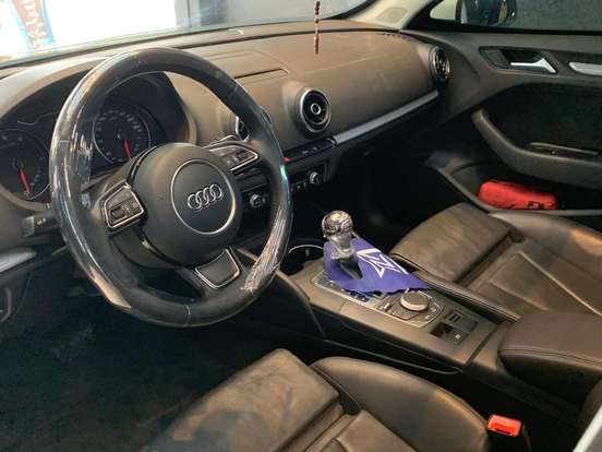 AUDI-A3-1.8 TFSI SEDAN AMBITION 16V 180CV GASOLINA 4P AUTOMÁTICO AUDI-A3-2013
