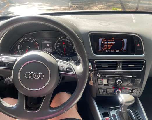 AUDI-Q5-2015
