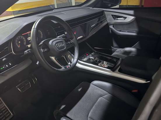 AUDI-Q8-3.0 TFSI GASOLINA PERFORMANCE BLACK QUATTRO TIPTRONIC AUDI-Q8-2020