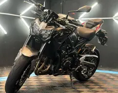 KAWASAKI Z900 KAWASAKI Z900