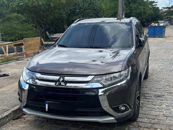 MITSUBISHI-OUTLANDER-2.2 4X4 16V DIESEL 4P AUTOMÁTICO MITSUBISHI-OUTLANDER-2015