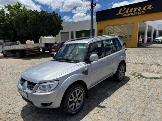 MITSUBISHI PAJERO TR4 2.0 4X2 16V 140CV FLEX 4P AUTOMÁTICO