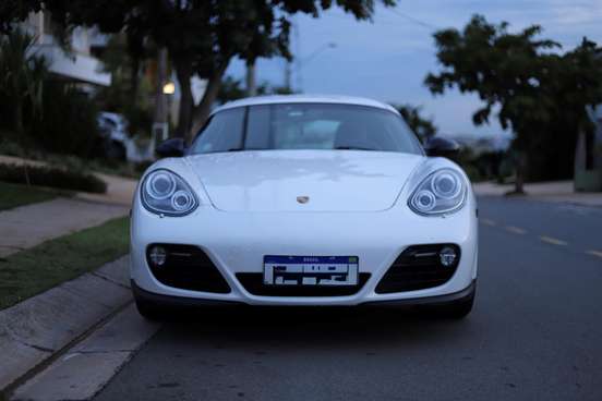 PORSCHE-CAYMAN-2010