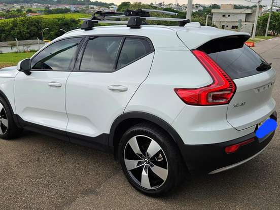 VOLVO-XC40-2.0 T5 GASOLINA MOMENTUM AWD GEARTRONIC VOLVO-XC40-2019