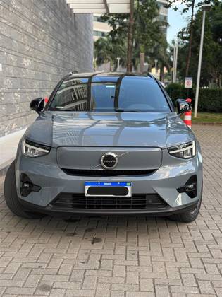 VOLVO XC40 P6 RECHARGE ELECTRIC PLUS