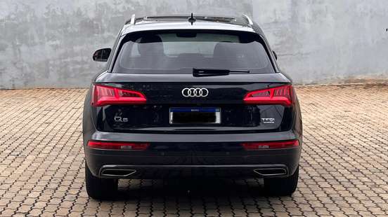 AUDI-Q5-2018
