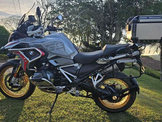 BMW-R 1250 GS PREMIUM BMW-R 1250 GS PREMIUM-2021
