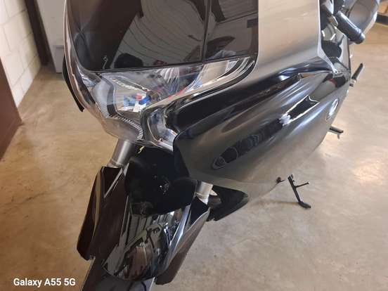 HONDA-VFR 1200F HONDA-VFR 1200F-2011