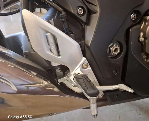 HONDA-VFR 1200F-2011