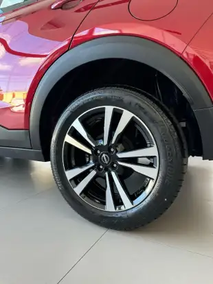 NISSAN-KICKS PLAY-2025