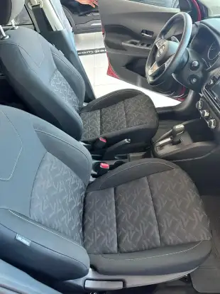 NISSAN-KICKS PLAY-2025