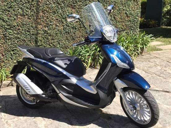 PIAGGIO-BEVERLY 300-2011