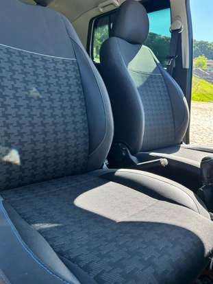 VOLKSWAGEN-FOX-2014