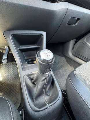 VOLKSWAGEN-UP-2014