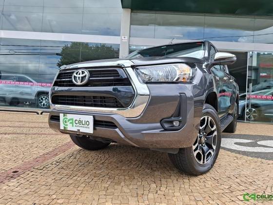 TOYOTA HILUX 2.8 D-4D TURBO DIESEL CD SRV 4X4 AUTOMÁTICO