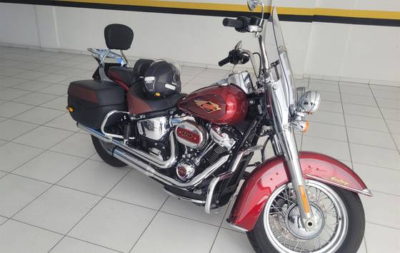 HARLEY-DAVIDSON SOFTAIL HERITAGE CLASSIC 114 