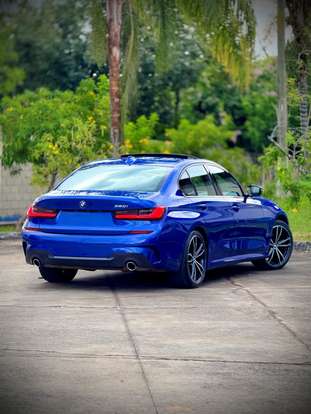 BMW-320i-2020