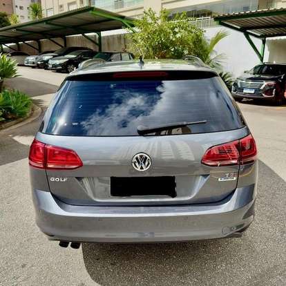 VOLKSWAGEN-GOLF-2016