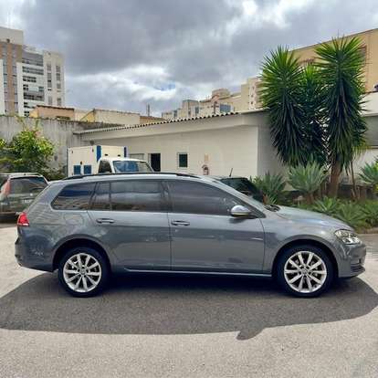 VOLKSWAGEN-GOLF-2016