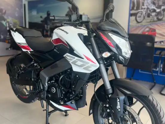 BAJAJ-DOMINAR 200 BAJAJ-DOMINAR 200-2025