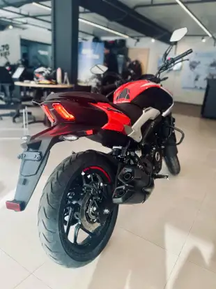 BAJAJ-DOMINAR 250-2025