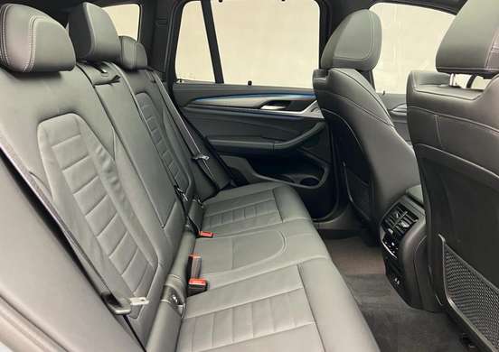 BMW-X3-2022